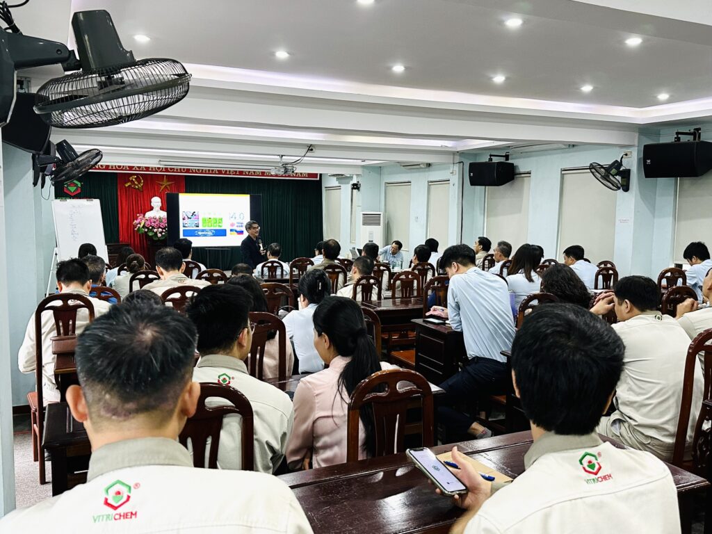 KHAI GIẢNG CHƯƠNG TRÌNH ĐÀO TẠO KỸ NĂNG BÁN HÀNG VÀ CHIẾN LƯỢC TRIỂN KHAI SẢN PHẨM MỚI DÀNH CHO CÔNG TY CỔ PHẦN HOÁ CHẤT VIỆT TRÌ 2 vitri