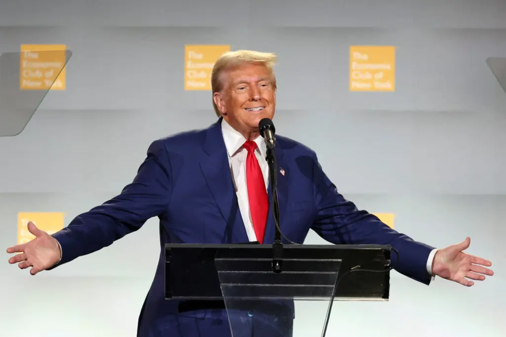 2024 09 05t174335z2004164736rc2hu9aiv1aartrmadp3usa election trump economy 1725578149298852624897.jpg