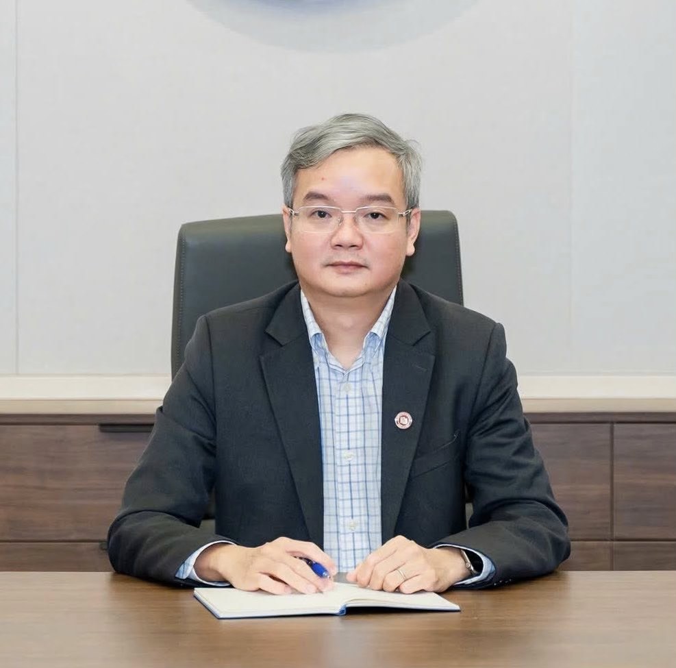 CỔNG THÔNG TIN HỖ TRỢ DOANH NGHIỆP (FBSP) TRÂN TRỌNG CHÚC MỪNG BAN GIÁM HIỆU NHIỆM KỲ MỚI TRƯỜNG ĐẠI HỌC NGOẠI THƯƠNG 9 bgh 2